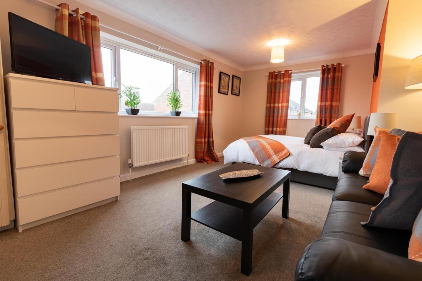 St Anne'S Serviced Accommodation - Bicester Oxfordshire Екстериор снимка