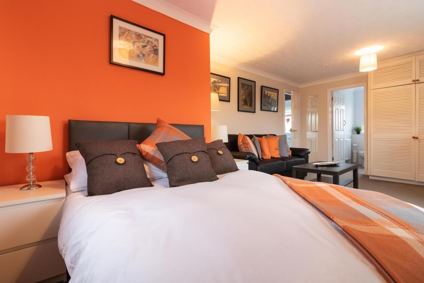 St Anne'S Serviced Accommodation - Bicester Oxfordshire Екстериор снимка
