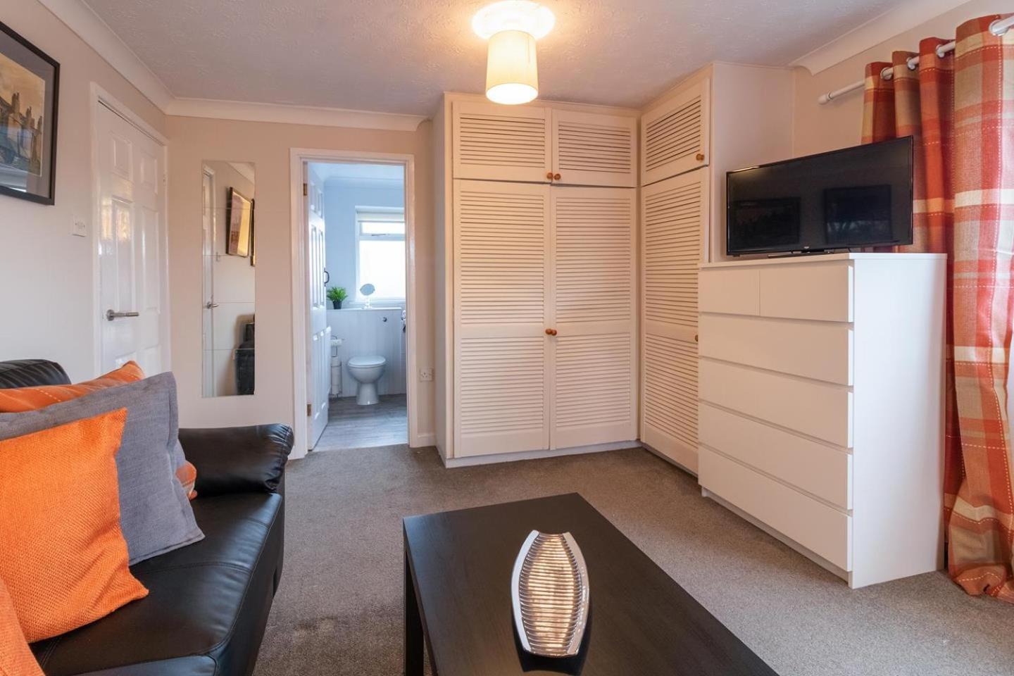 St Anne'S Serviced Accommodation - Bicester Oxfordshire Екстериор снимка