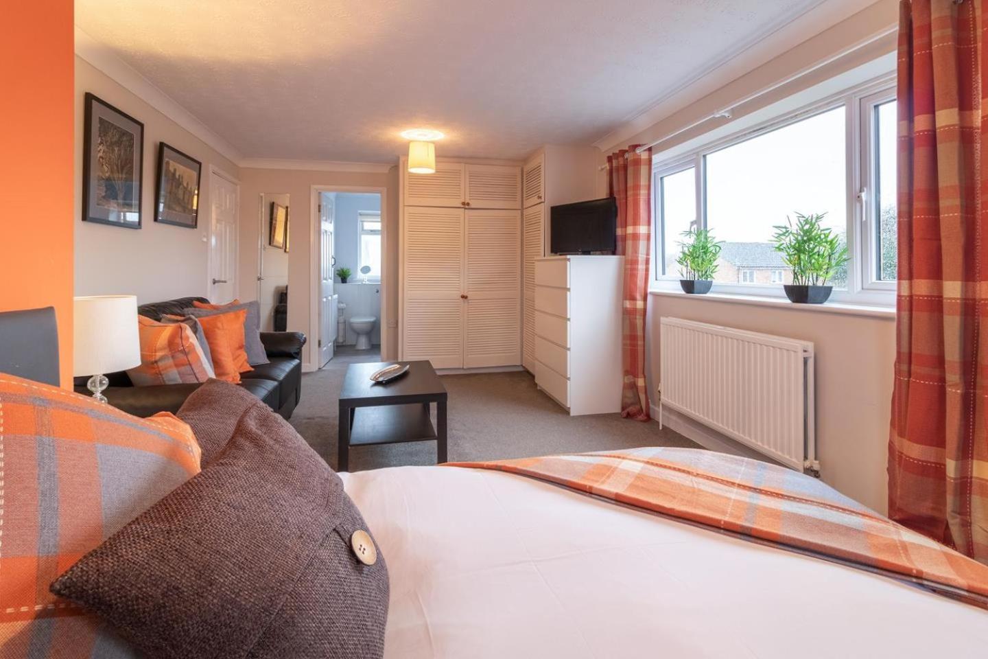 St Anne'S Serviced Accommodation - Bicester Oxfordshire Екстериор снимка