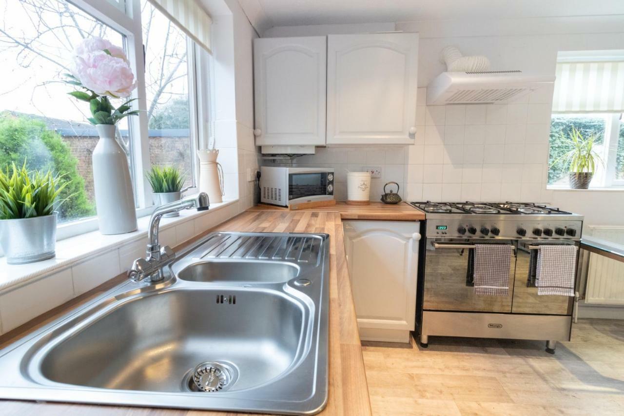 St Anne'S Serviced Accommodation - Bicester Oxfordshire Екстериор снимка